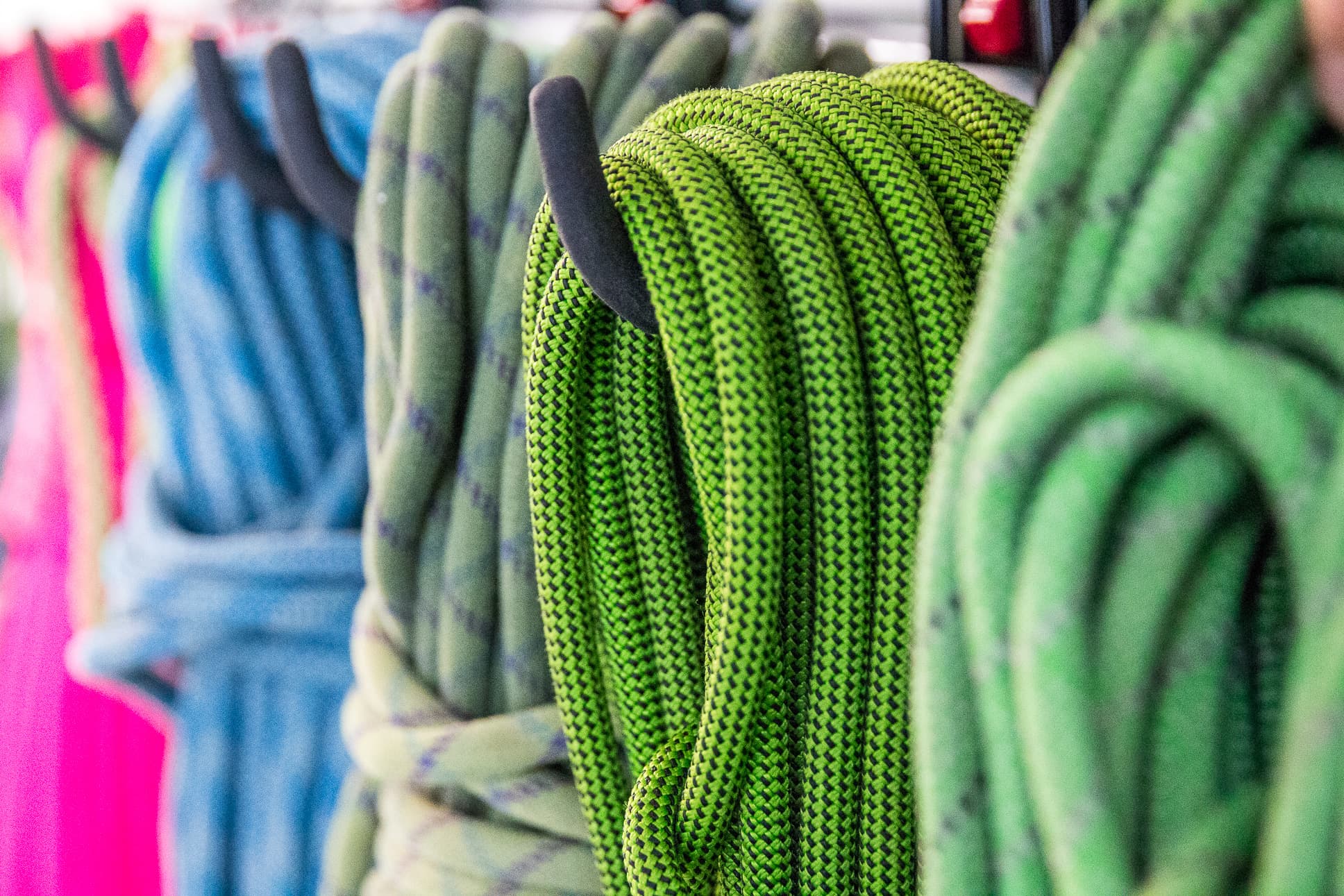 Review: Black Diamond 9.4mm Dry Climbing Rope - Black Sheep Adventure ...